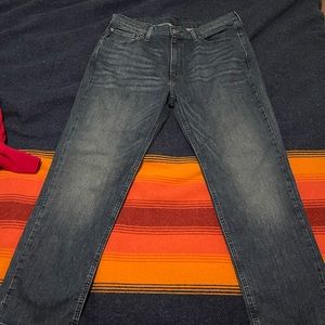 37 x 30 Levi jeans brand new 541